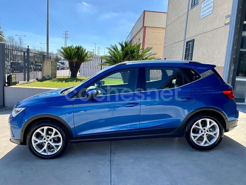 Azul Usado 2024 Seat Arona FR SUV | 21.400 € (Precio justo) - Imagen 1/4