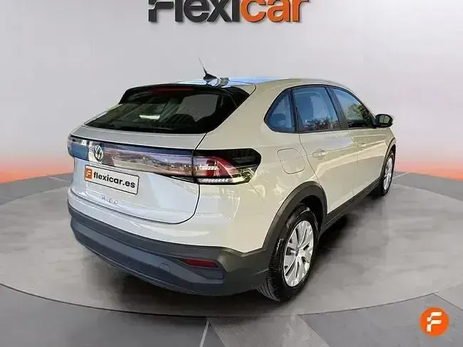 Usado VW Taigo Life 95 CV (69 kW) 2023 Beige SUV