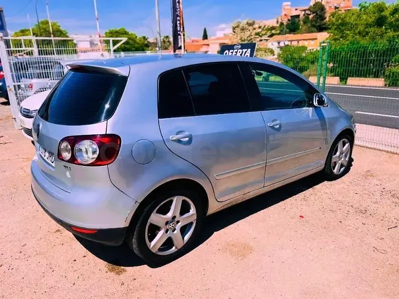 Usado VW Golf Plus Cross Sportline 105 CV (77 kW) 2006 Gris / plata Monovolumen
