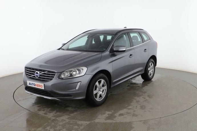 Gris Usado 2016 Volvo XC60 Momentum SUV | 19.699 € - Imagen 1/3