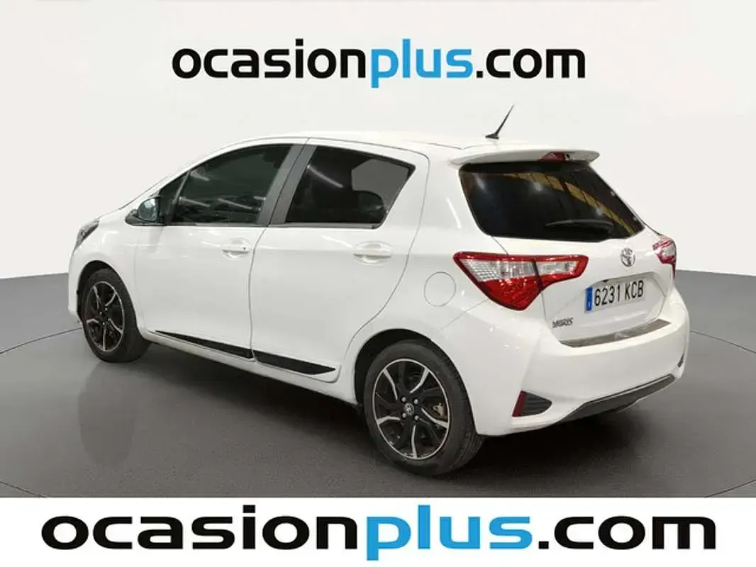 Usado Toyota Yaris 111 CV (81 kW) 2017 Blanco Utilitario