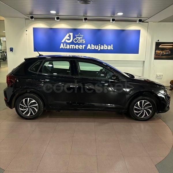 Usado VW Polo Life 95 CV (69 kW) 2023 Negro Utilitario
