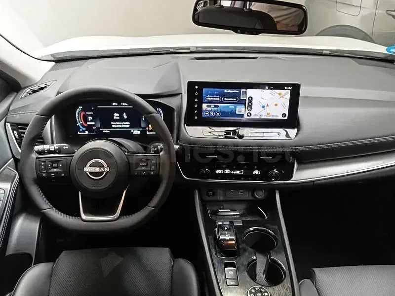 Usado Nissan X-Trail 213 CV (156 kW) 2025 Blanco SUV