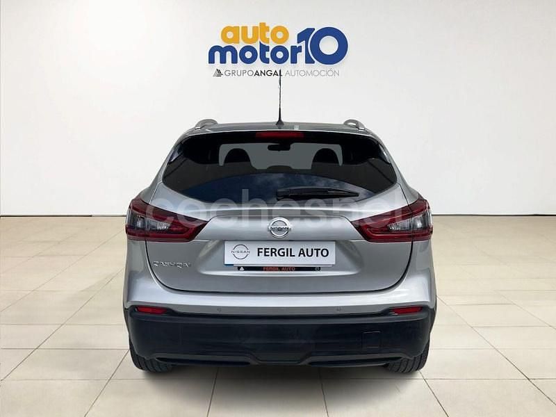Usado Nissan Qashqai Style Edition 115 CV (84 kW) 2021 Gris / plata SUV