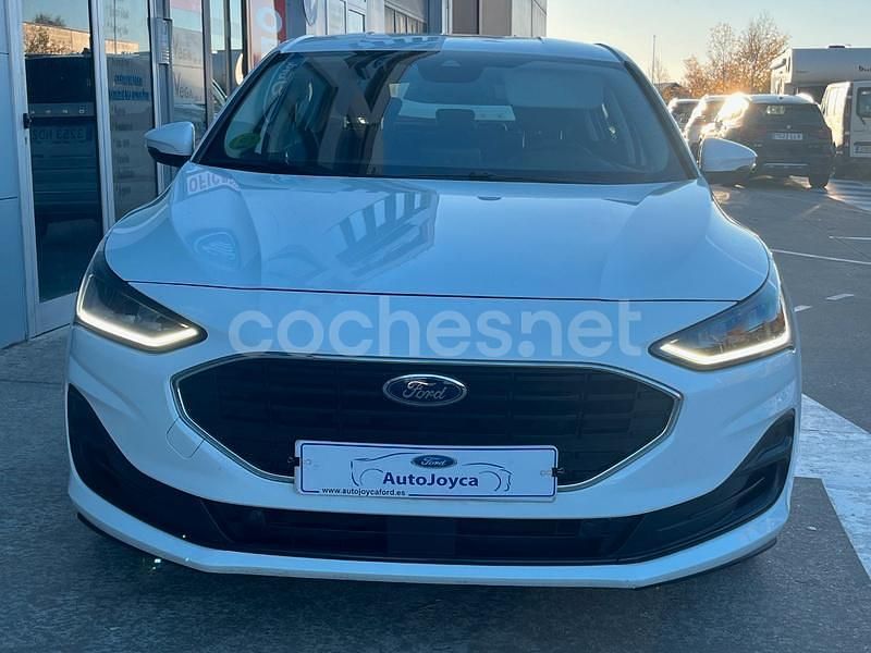 Usado Ford Focus Trend 120 CV (88 kW) 2022 Blanco Berlina