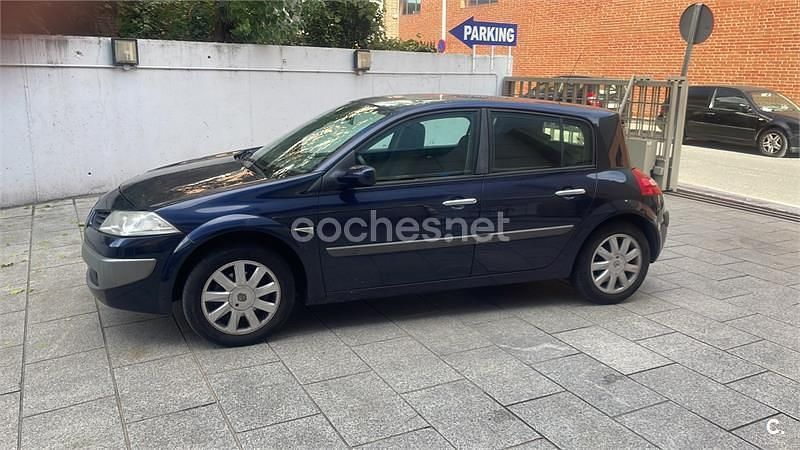 Azul Usado 2008 Renault Mégane II Berlina | 2700 € (Precio justo) - Imagen 1/4