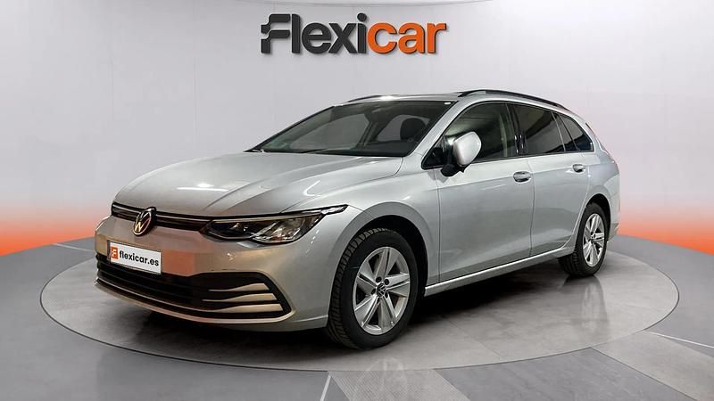 Usado VW Golf VIII Life 116 CV (85 kW) 2022 Gris Familiar