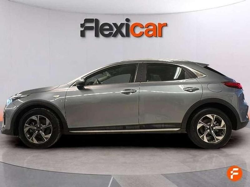 Usado Kia XCeed 120 CV (88 kW) 2023 Gris SUV