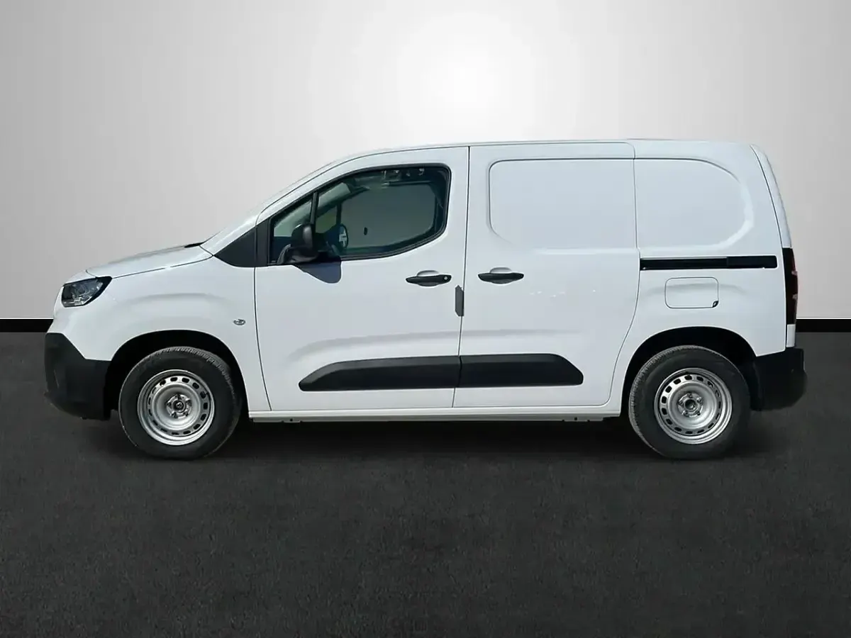 Nuevo Fiat Doblò 100 CV (73 kW) 2025 Blanco Monovolumen