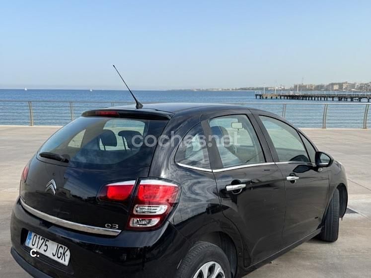 Usado Citroën C3 PureTech 68 CV (50 kW) 2015 Negro Berlina