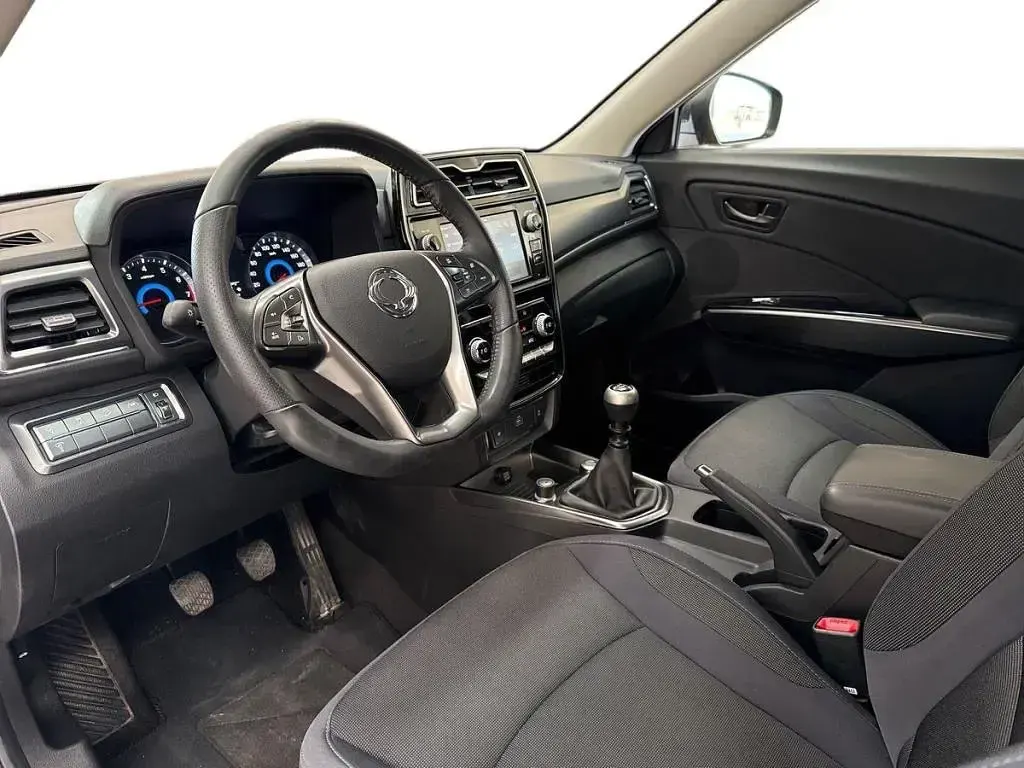 Usado SsangYong Tivoli 2023 Rojo SUV