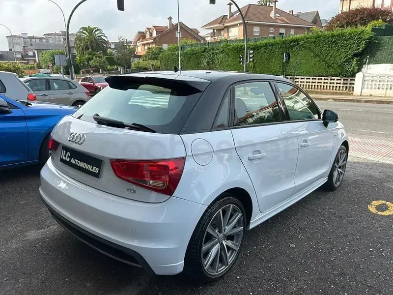 Usado Audi A1 Sportback Design 116 CV (85 kW) 2015 Blanco Utilitario