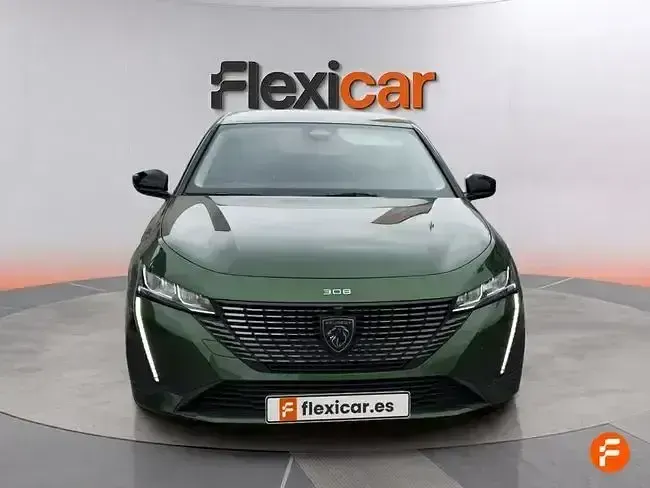 Usado Peugeot 308 Allure 130 CV (95 kW) 2023 Verde