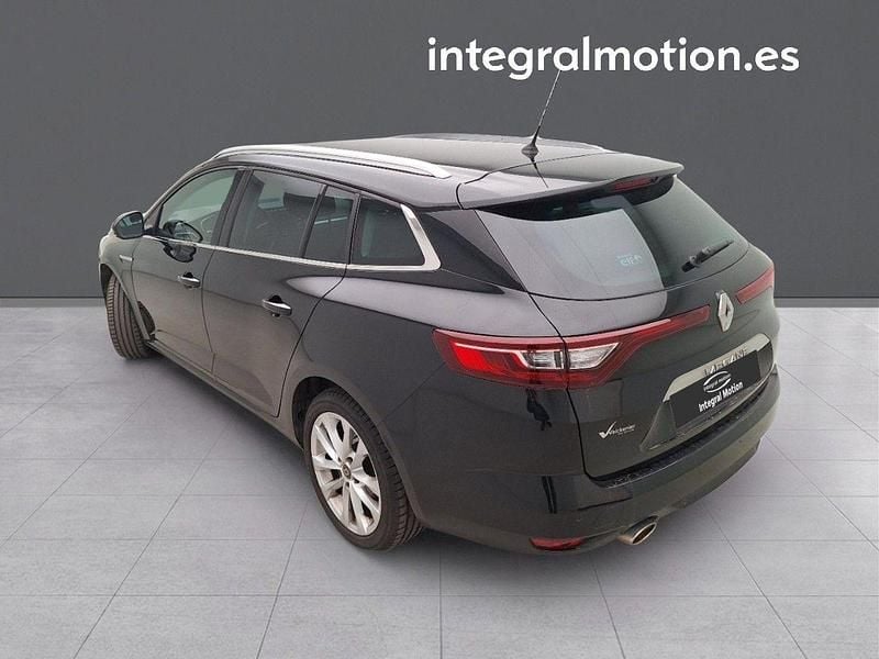 Usado Renault Mégane GrandTour Intens 140 CV (102 kW) 2020 Negro Familiar
