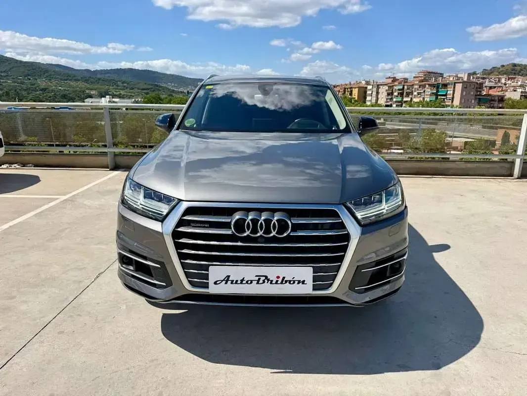 Usado Audi Q7 Sport 333 CV (244 kW) 2016 Gris SUV