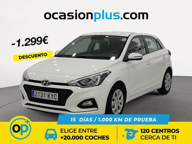 Usado Hyundai i20 75 CV (55 kW) 2019 Blanco Utilitario