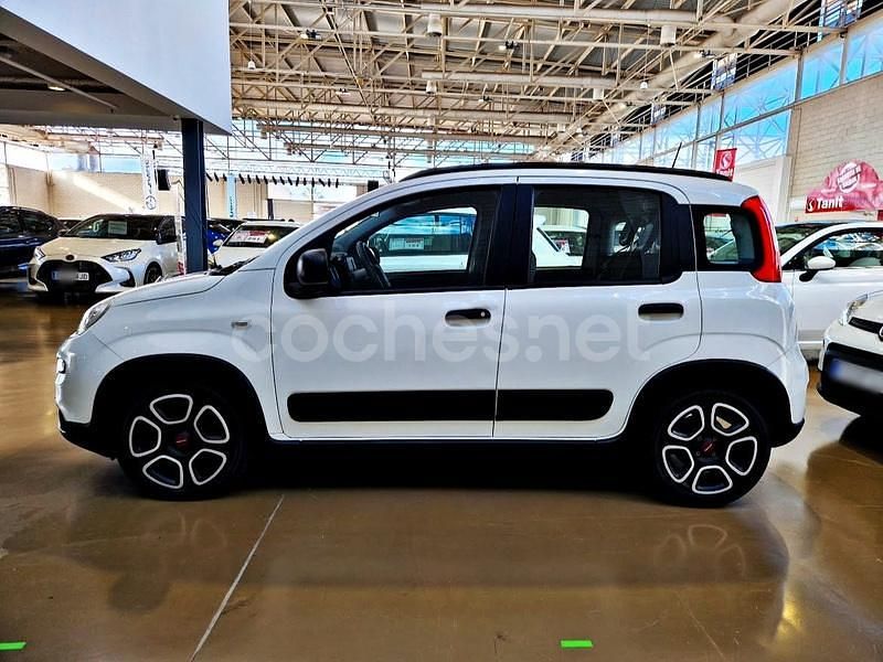 Usado Fiat Panda Sport 70 CV (51 kW) 2022 Blanco Berlina