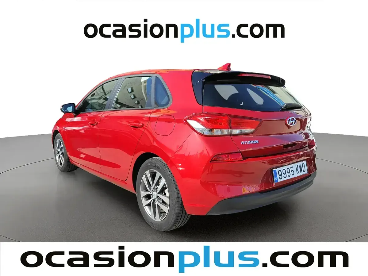 Usado Hyundai i30 GO! 120 CV (88 kW) 2019 Rojo