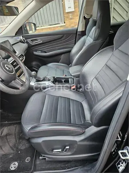 Usado MG HS Luxury 170 CV (125 kW) 2024 Negro SUV