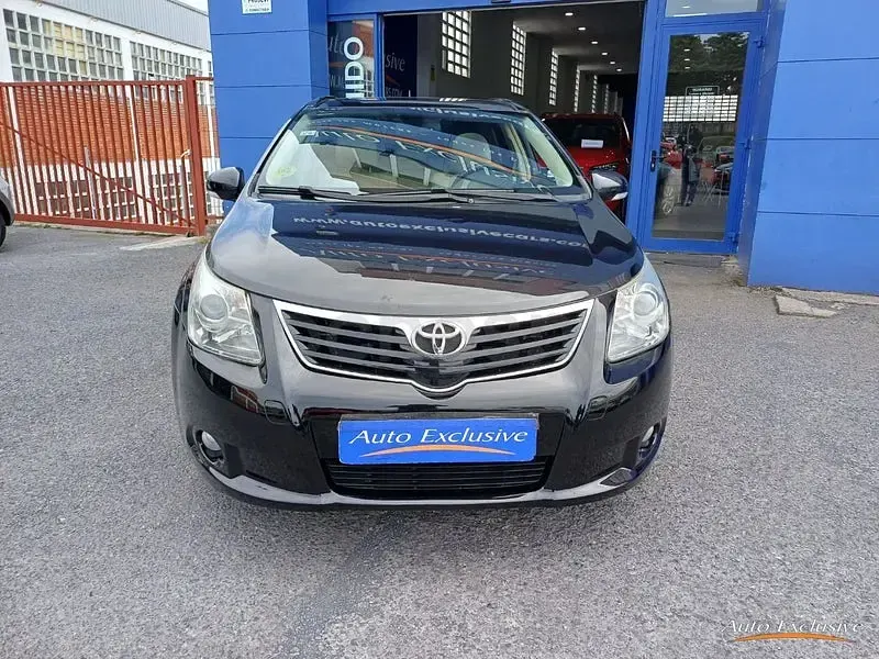 Usado Toyota Avensis Executive 150 CV (110 kW) 2009 Negro Familiar