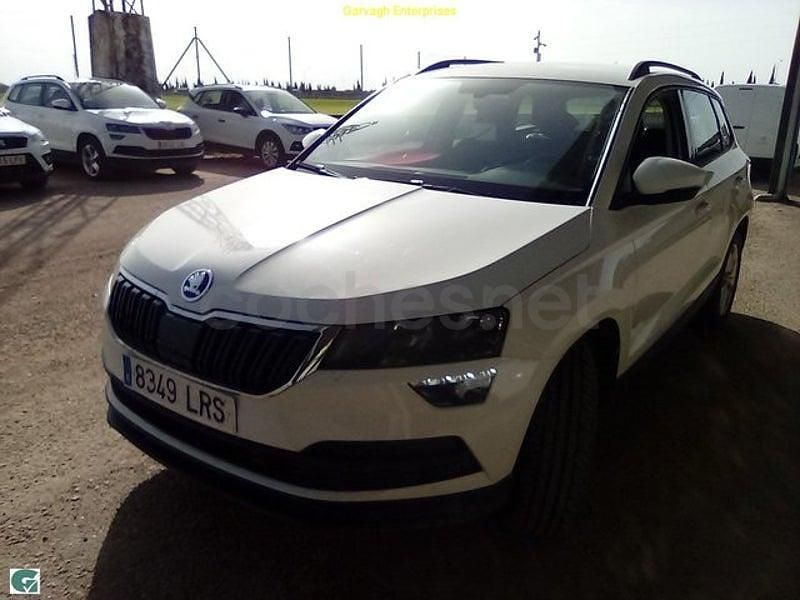 Usado Skoda Karoq Ambition 150 CV (110 kW) 2021 Blanco SUV