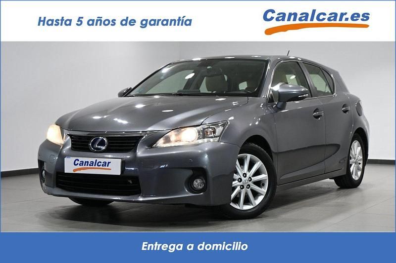 Usado Lexus CT200h 136 CV (100 kW) 2012 Gris Berlina
