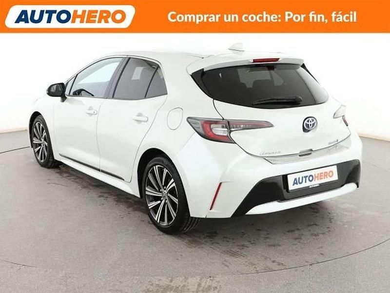 Usado Toyota Corolla Style 122 CV (89 kW) 2022 Blanco Berlina
