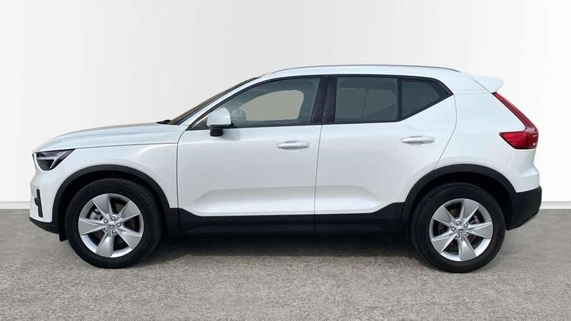 Usado Volvo XC40 Core 163 HP (119 kW) 2024 SUV