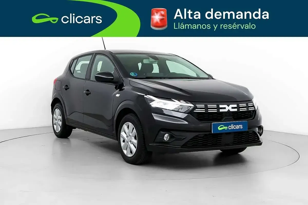 Usado Dacia Sandero Expression 101 CV (74 kW) 2023 Negro Utilitario
