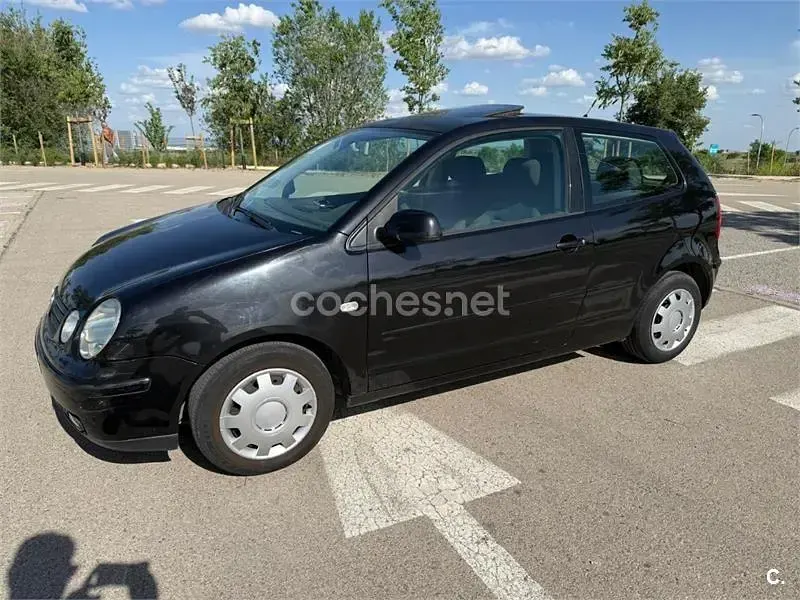 Brugt VW Polo Trendline 65 HK (47 kW) 2003 Sort Sedan