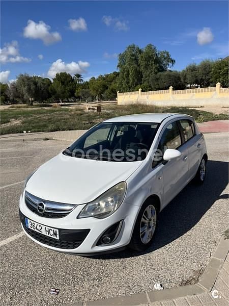 Blanco Usado 2011 Opel Corsa Berlina | 4950 € (Precio justo) - Imagen 1/4