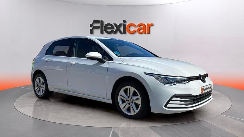 Usado VW Golf VIII Life 110 CV (80 kW) 2023 Blanco Berlina