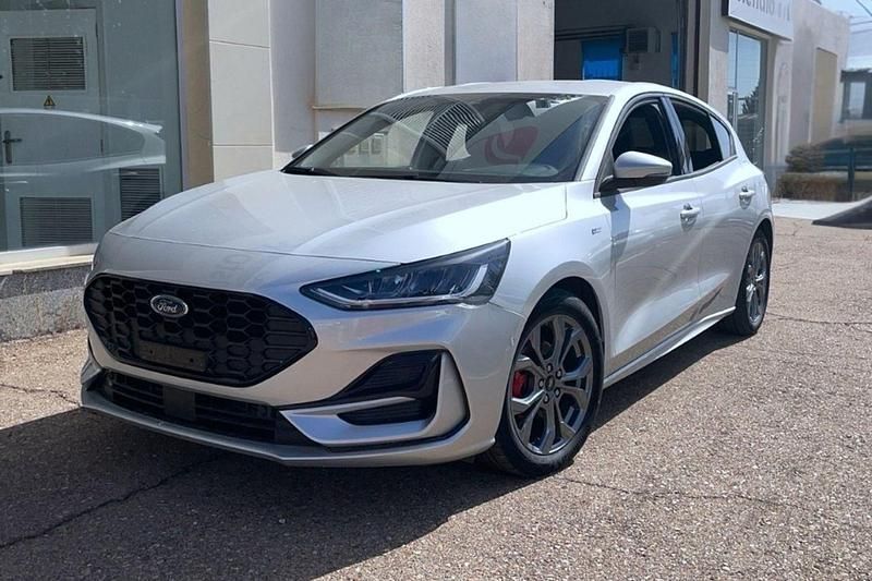 Gris Usado 2024 Ford Focus ST-Line | 24.590 € (Precio justo) - Imagen 1/1