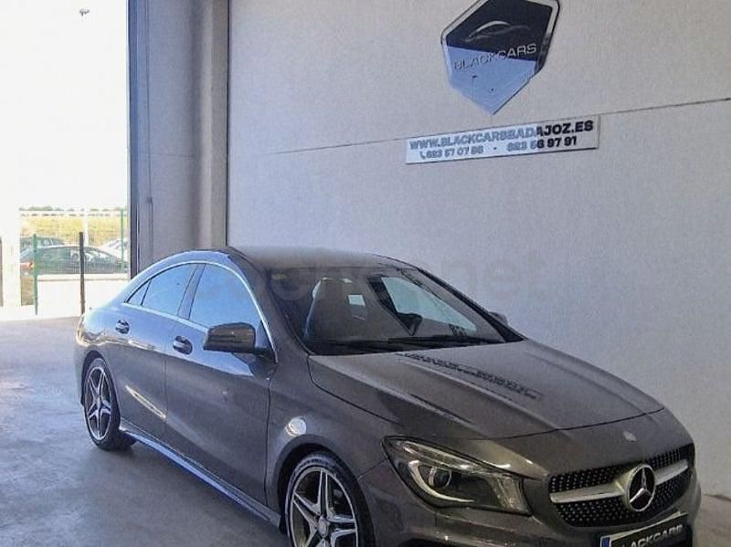 Usado Mercedes CLA200 AMG line 136 CV (100 kW) 2016 Gris / plata Berlina
