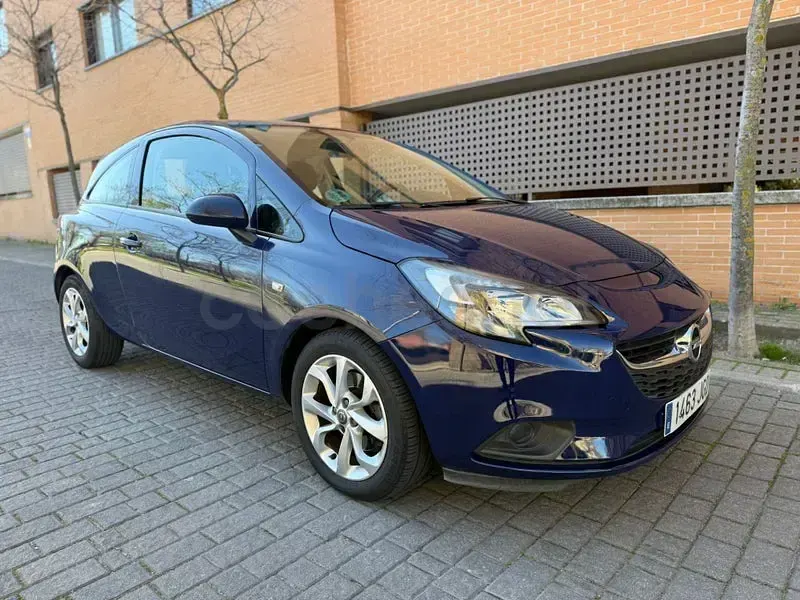 Usado Opel Corsa Expression 75 CV (55 kW) 2015 Azul Utilitario