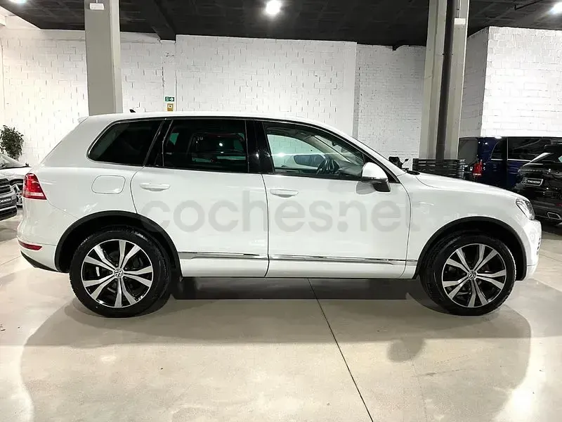 Usado VW Touareg 245 CV (180 kW) 2012 Blanco SUV