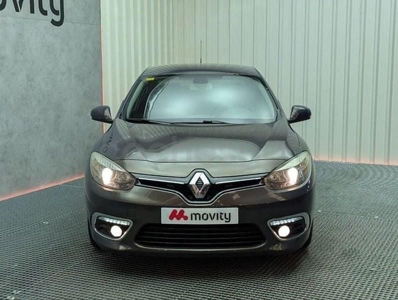 Usado Renault Fluence Dynamique 110 CV (80 kW) 2014 Gris / plata Berlina
