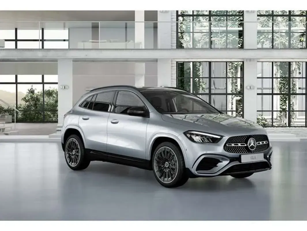 Usado Mercedes GLA200 163 CV (119 kW) 2025 Plateado SUV
