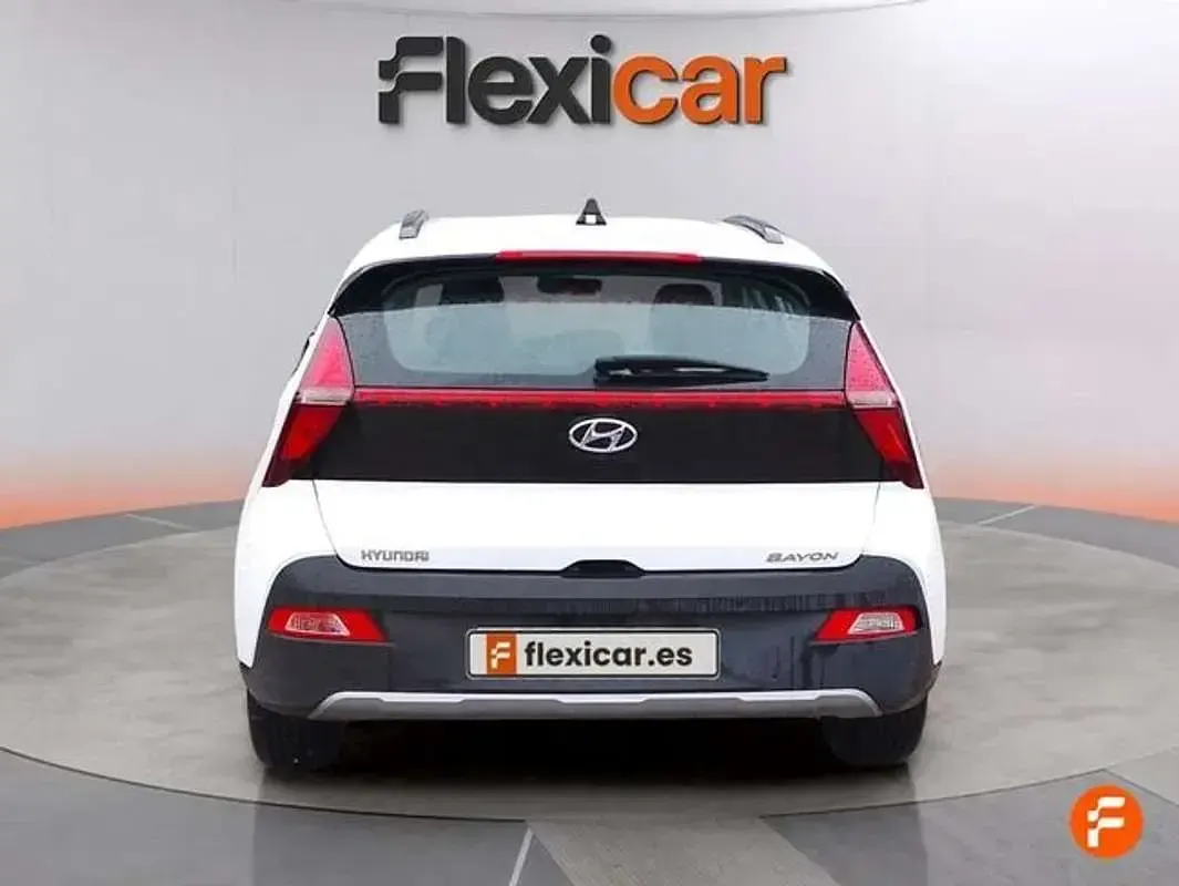 Usado Hyundai Bayon 84 CV (61 kW) 2023 Blanco SUV
