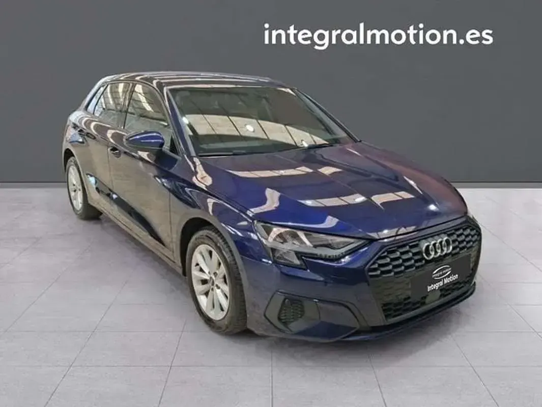 Usado Audi A3 Sportback g-tron Business 131 CV (96 kW) 2023 Azul Utilitario