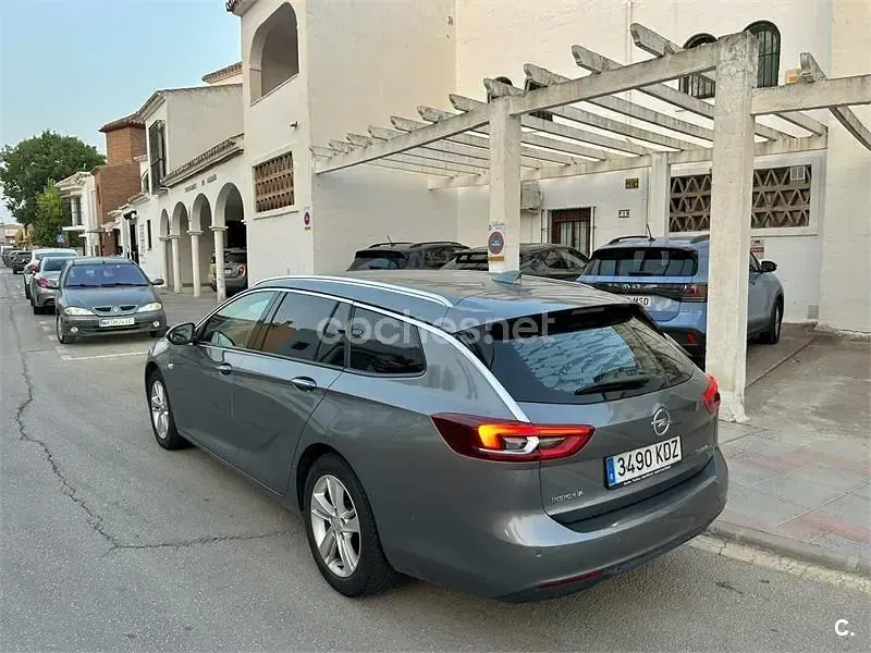 Usado Opel Insignia Excellence 170 CV (125 kW) 2017 Gris / plata Familiar