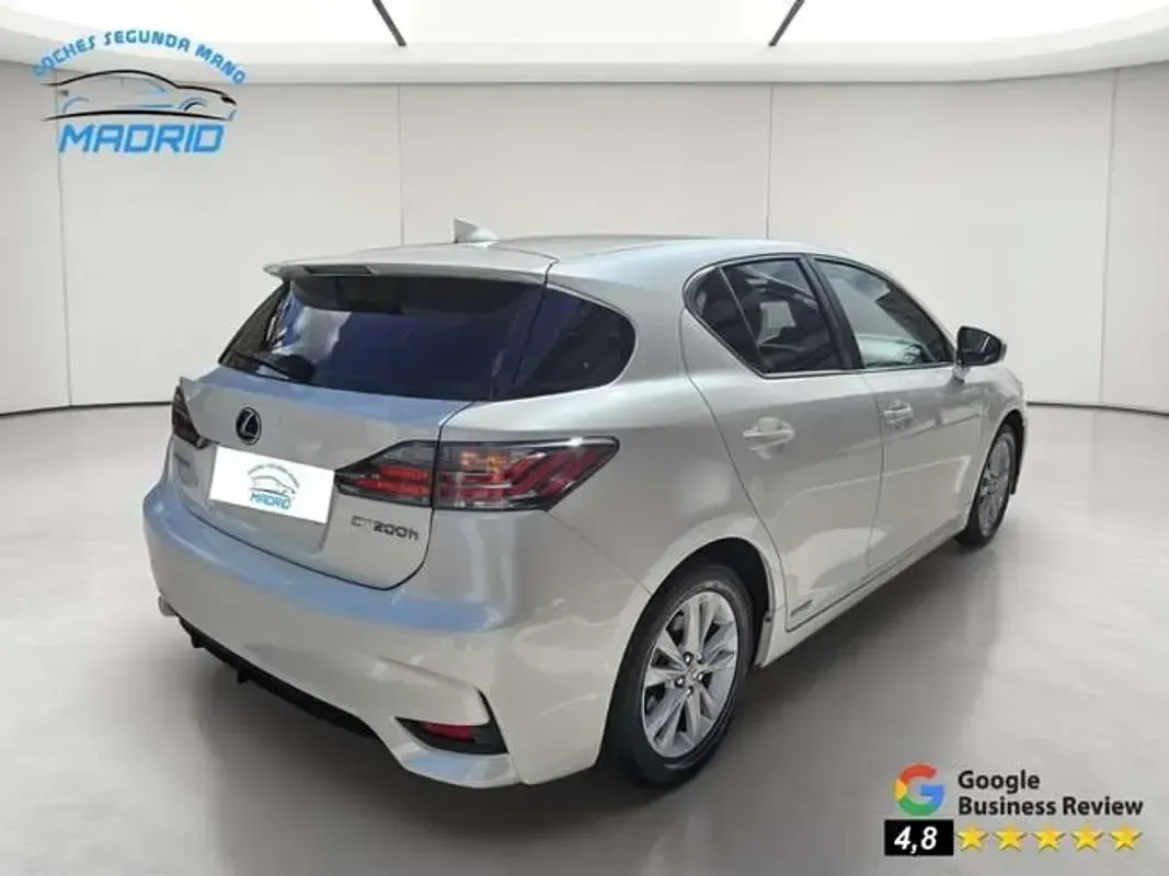 Usado Lexus CT200h 136 CV (100 kW) 2015 Blanco Utilitario