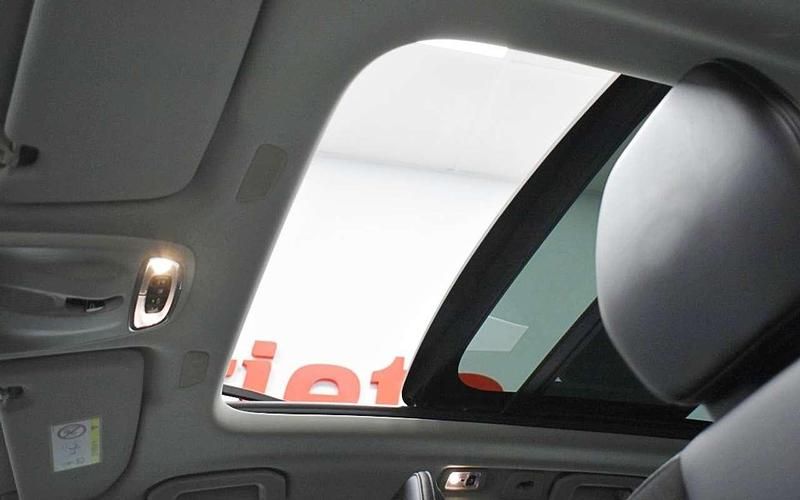 Gris Usado 2020 Volvo XC60 Business Edition SUV | 26.900 € (Buen precio) - Imagen 1/4