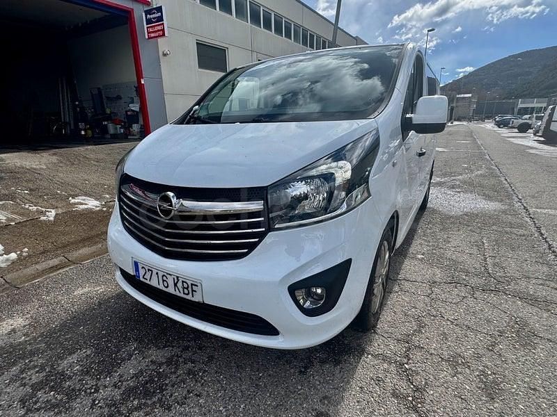 Usado Opel Vivaro 145 CV (106 kW) 2017 Blanco Monovolumen