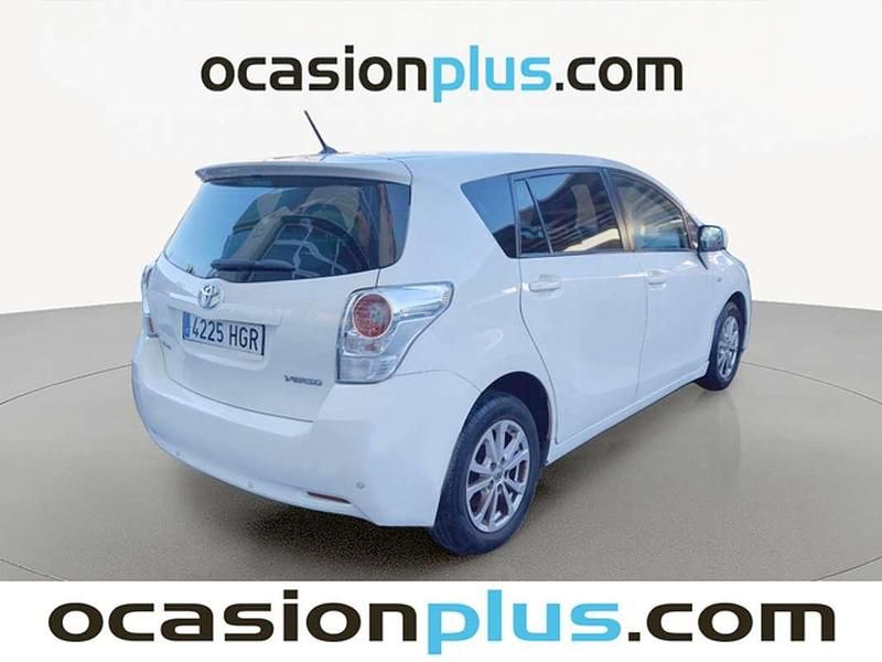 Usado Toyota Verso Active 126 CV (92 kW) 2011 Blanco Monovolumen
