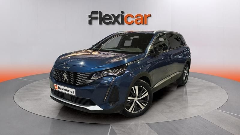 Usado Peugeot 5008 Allure 131 CV (96 kW) 2023 Azul SUV