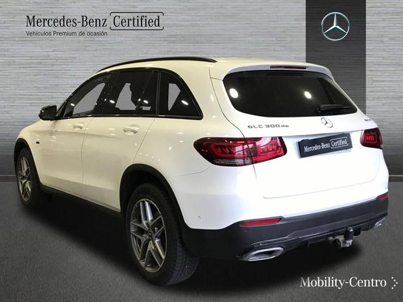 Usado Mercedes GLC300 AMG line 194 CV (142 kW) 2020 Blanco polar  pintura unicolor