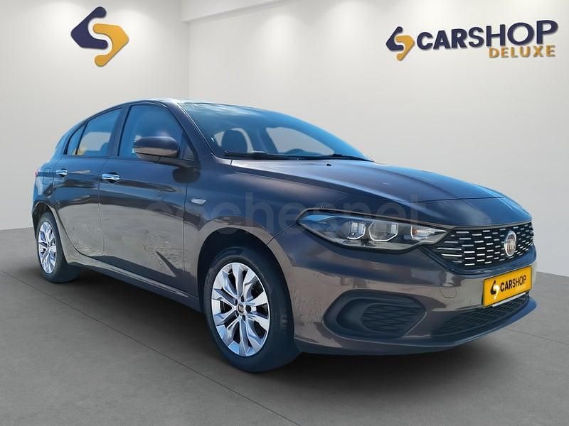 Usado Fiat Tipo Business 95 CV (69 kW) 2017 Marrón Familiar