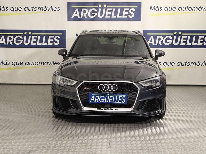 Usado Audi RS3 Advanced 400 CV (294 kW) 2018 Gris / plata Berlina