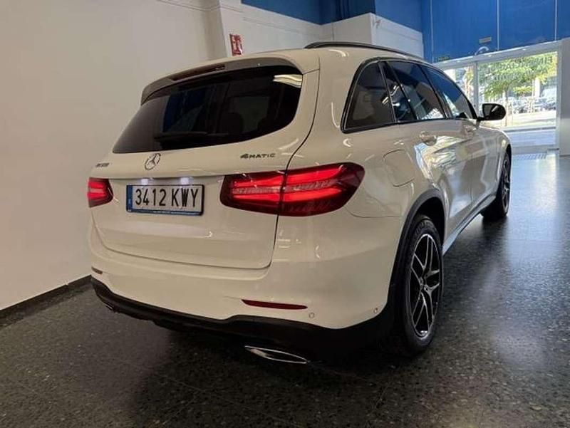Usado Mercedes GLC250 AMG 211 CV (155 kW) 2019 Blanco SUV